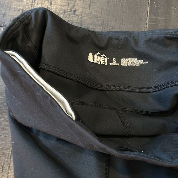 REI Co-op Black Back Leg Mesh Leggings Athletic Athleisure Small - Picture 7 of 12